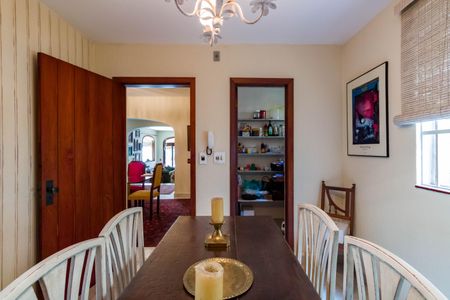 Casa para alugar com 430m², 5 quartos e 4 vagasCozinha