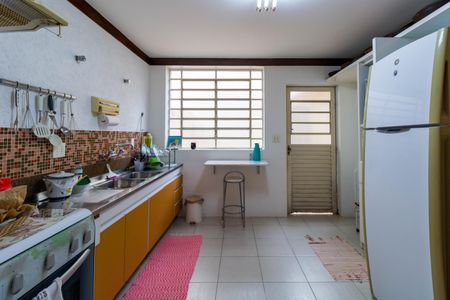 Casa para alugar com 430m², 5 quartos e 4 vagasCozinha
