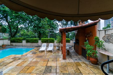 Casa para alugar com 430m², 5 quartos e 4 vagasPiscina