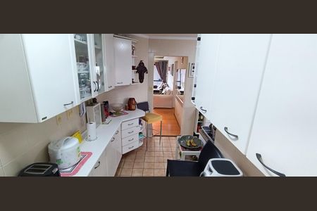 Apartamento à venda com 110m², 3 quartos e 2 vagasCozinha