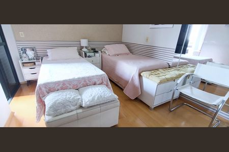 Apartamento à venda com 110m², 3 quartos e 2 vagasSuíte