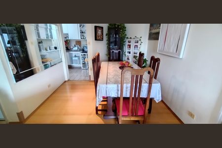 Apartamento à venda com 110m², 3 quartos e 2 vagasSala