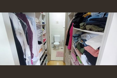 Apartamento à venda com 110m², 3 quartos e 2 vagasCloset da suíte