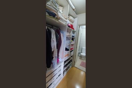 Apartamento à venda com 110m², 3 quartos e 2 vagasCloset da suíte