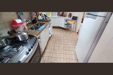 Apartamento à venda com 110m², 3 quartos e 2 vagasCozinha