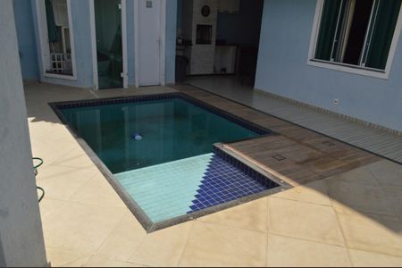 Casa de condomínio à venda com 340m², 3 quartos e 3 vagasPiscina