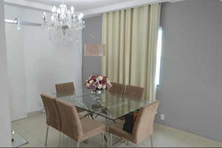 Casa de condomínio à venda com 340m², 3 quartos e 3 vagasSala de Jantar