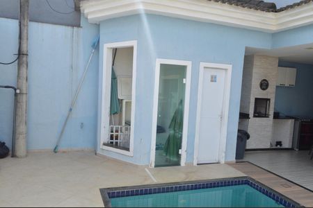 Casa de condomínio à venda com 340m², 3 quartos e 3 vagasSaúna