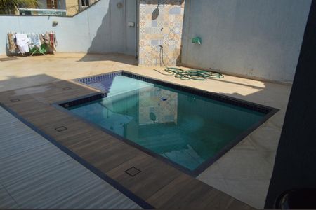 Casa de condomínio à venda com 340m², 3 quartos e 3 vagasPiscina