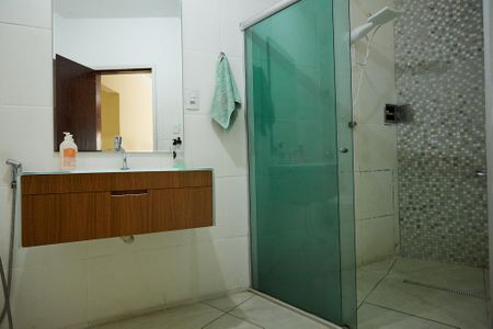 Casa à venda com 237m², 5 quartos e 1 vagaBanheiro Social