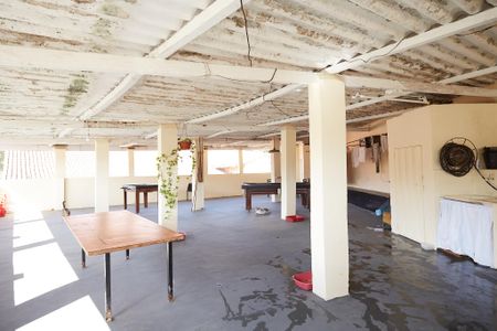 Casa à venda com 237m², 5 quartos e 1 vagaÁrea comum