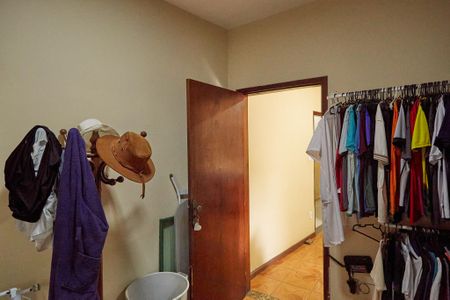 Casa à venda com 237m², 5 quartos e 1 vagaQuarto 4