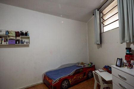 Casa à venda com 237m², 5 quartos e 1 vagaQuarto 1