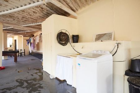 Casa à venda com 237m², 5 quartos e 1 vagaÁrea de Serviço