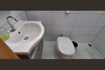 Casa à venda com 112m², 2 quartos e 3 vagas Casa à venda com 112m², 2 quartos e 3 vagasBanheiro Social