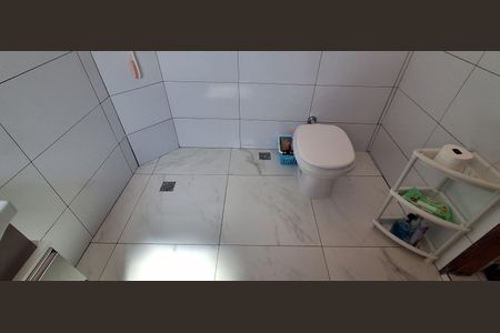 Casa à venda com 112m², 2 quartos e 3 vagas Casa à venda com 112m², 2 quartos e 3 vagasBanheiro Suíte