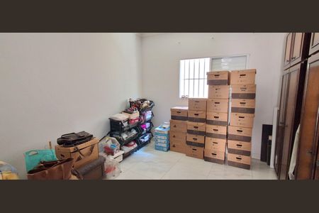 Casa à venda com 112m², 2 quartos e 3 vagas Casa à venda com 112m², 2 quartos e 3 vagasQuarto