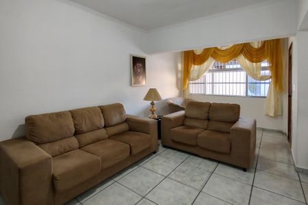 Casa para alugar com 200m², 4 quartos e 8 vagasSala