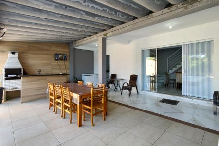 Casa para alugar com 200m², 4 quartos e 8 vagasChurrasqueira