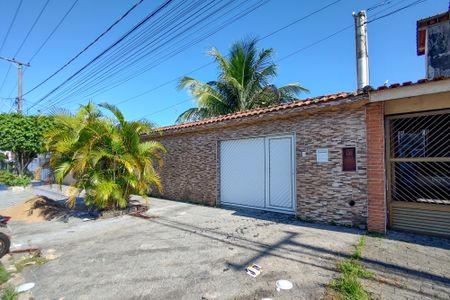 Casa para alugar com 200m², 4 quartos e 8 vagasFachada