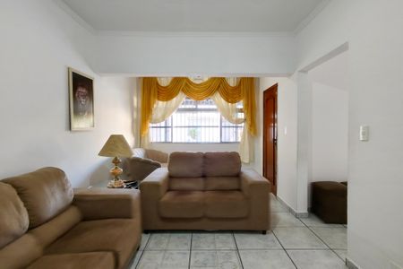 Casa para alugar com 200m², 4 quartos e 8 vagasSala