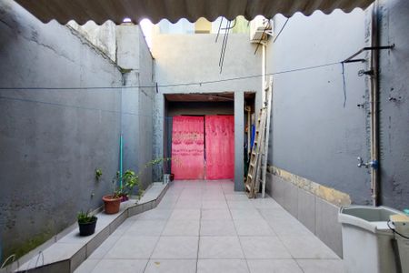 Casa para alugar com 200m², 4 quartos e 8 vagasQuintal