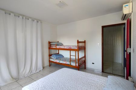 Casa para alugar com 200m², 4 quartos e 8 vagasSuite 1