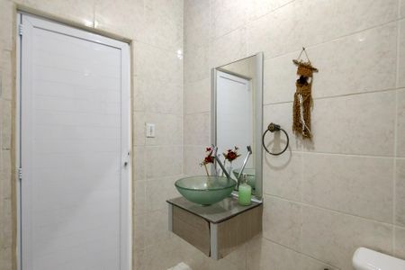 Casa para alugar com 200m², 4 quartos e 8 vagasBanheiro