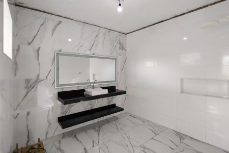 Casa para alugar com 200m², 4 quartos e 8 vagasBanheiro da Suíte 2