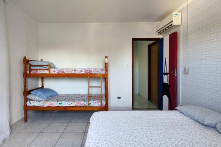 Casa para alugar com 200m², 4 quartos e 8 vagasSuite 1