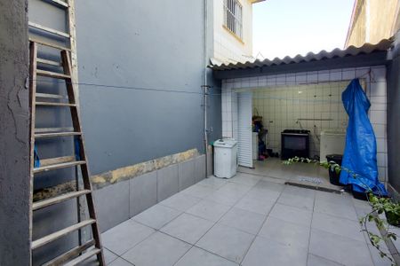 Casa para alugar com 200m², 4 quartos e 8 vagasQuintal
