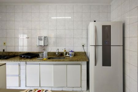 Casa para alugar com 200m², 4 quartos e 8 vagasCozinha