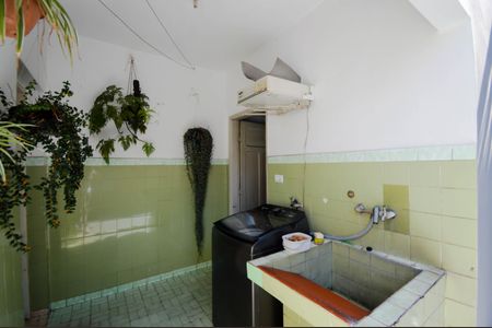 Casa à venda com 150m², 2 quartos e 2 vagasÁrea de Serviço