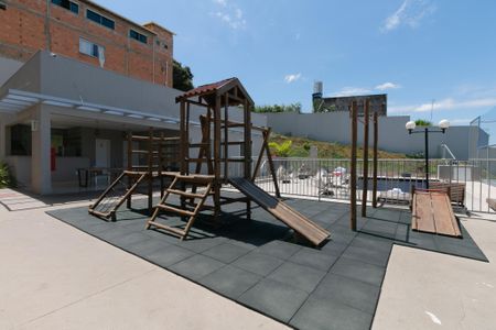 Apartamento para alugar com 43m², 2 quartos e 1 vaga Apartamento para alugar com 43m², 2 quartos e 1 vagaÁrea Comum - Playground