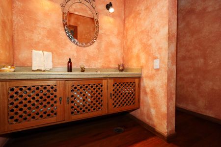 Casa de condomínio à venda com 958m², 6 quartos e 6 vagas Casa de condomínio à venda com 958m², 6 quartos e 6 vagasLavabo