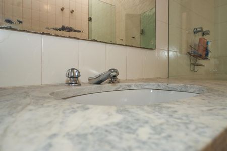 Casa de condomínio à venda com 958m², 6 quartos e 6 vagas Casa de condomínio à venda com 958m², 6 quartos e 6 vagasBanheiro da Suíte 3