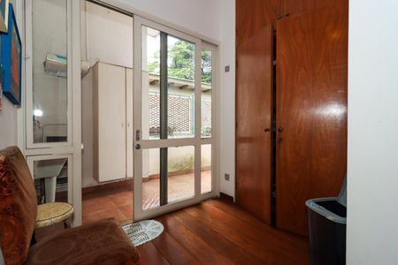 Casa de condomínio à venda com 958m², 6 quartos e 6 vagas Casa de condomínio à venda com 958m², 6 quartos e 6 vagasÁrea do Elevador