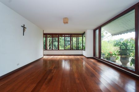 Casa de condomínio à venda com 958m², 6 quartos e 6 vagas Casa de condomínio à venda com 958m², 6 quartos e 6 vagasSala 3