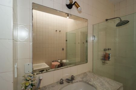 Casa de condomínio à venda com 958m², 6 quartos e 6 vagas Casa de condomínio à venda com 958m², 6 quartos e 6 vagasBanheiro da Suíte 3