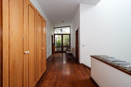 Casa de condomínio à venda com 958m², 6 quartos e 6 vagas Casa de condomínio à venda com 958m², 6 quartos e 6 vagasHall Superior