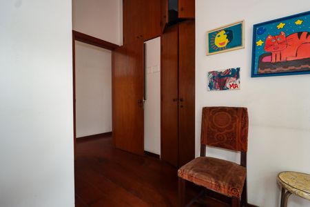 Casa de condomínio à venda com 958m², 6 quartos e 6 vagas Casa de condomínio à venda com 958m², 6 quartos e 6 vagasÁrea do Elevador