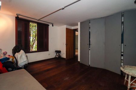 Casa de condomínio à venda com 958m², 6 quartos e 6 vagas Casa de condomínio à venda com 958m², 6 quartos e 6 vagasÁrea externa