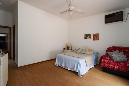 Casa de condomínio à venda com 958m², 6 quartos e 6 vagas Casa de condomínio à venda com 958m², 6 quartos e 6 vagasSuíte 2