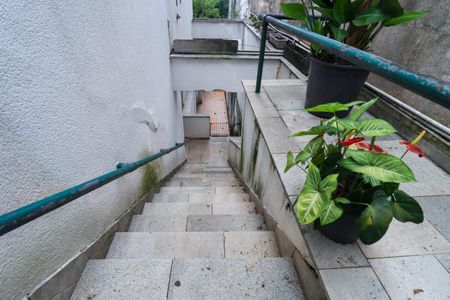 Casa de condomínio à venda com 958m², 6 quartos e 6 vagas Casa de condomínio à venda com 958m², 6 quartos e 6 vagasÁrea externa