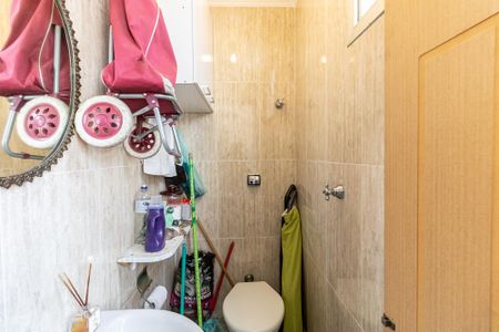 Apartamento à venda com 75m², 2 quartos e 1 vagaBanheiro de Serviço