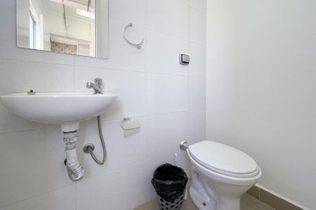 Apartamento para alugar com 65m², 2 quartos e 1 vaga Apartamento para alugar com 65m², 2 quartos e 1 vagaBanheiro de serviço