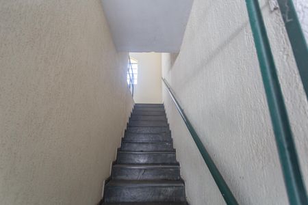Apartamento para alugar com 120m², 3 quartos e 1 vaga Apartamento para alugar com 120m², 3 quartos e 1 vagaEscada