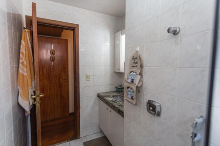 Apartamento à venda com 95m², 3 quartos e 2 vagasBanheiro Social