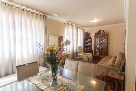 Apartamento à venda com 95m², 3 quartos e 2 vagasSala