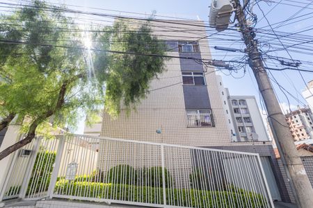 Apartamento à venda com 95m², 3 quartos e 2 vagasFachada